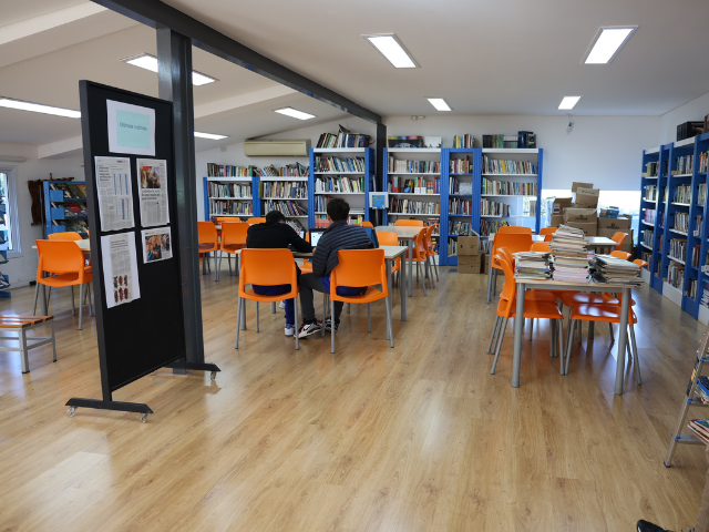 Estudos do Meio - alunos em visita a campo