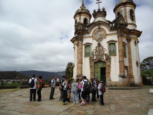 Saídas culturais - alunos em visita cultural